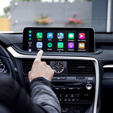 Apple CarPlay installation