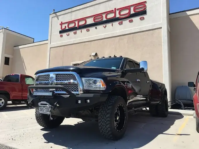 Top Edge Montrose exterior